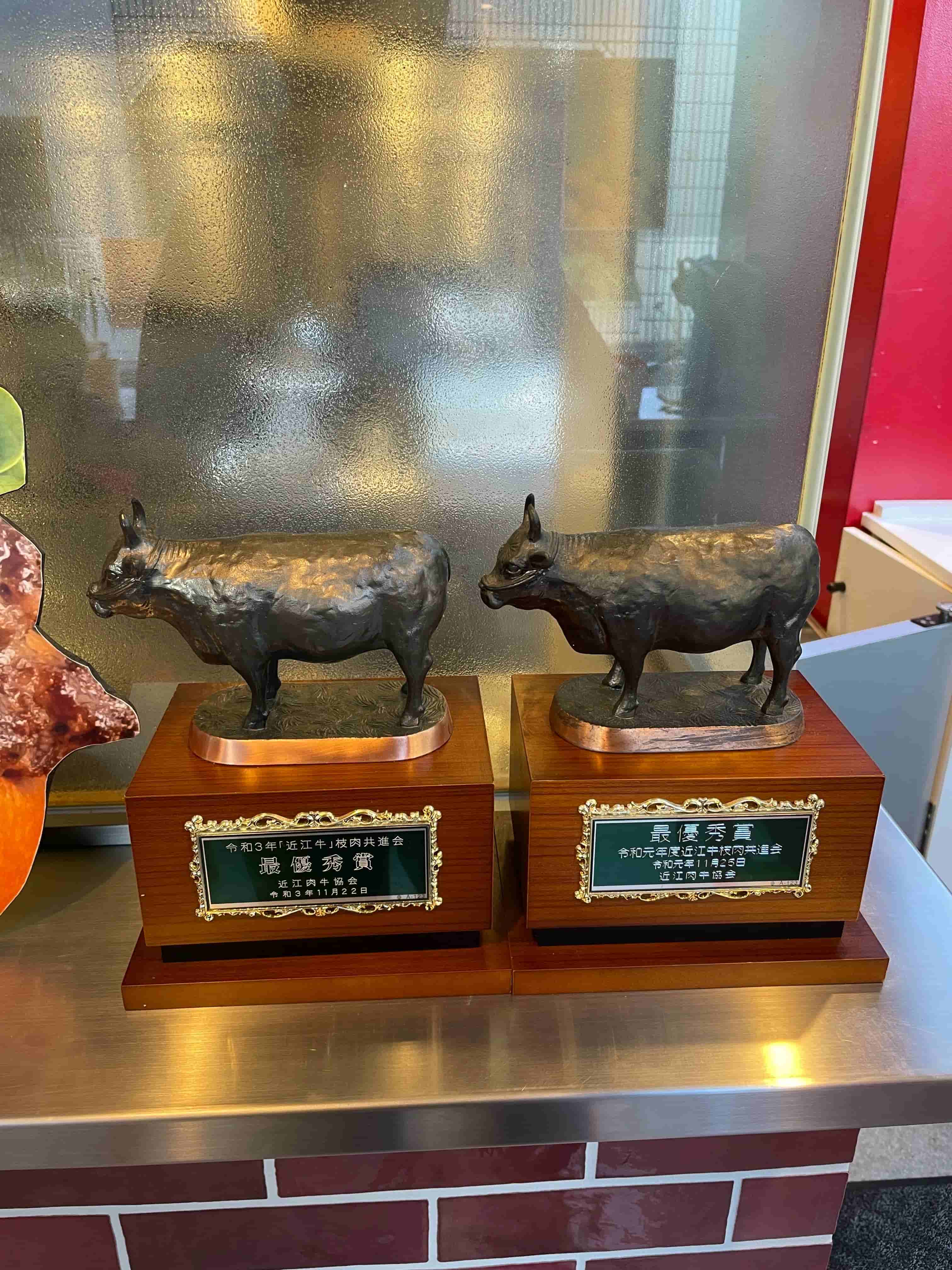 รางวัลชนะเลิศ การประมูล Henry's Burger